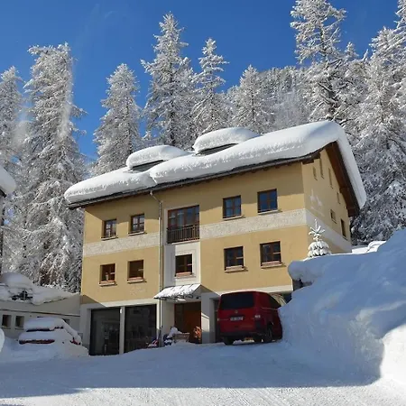 Chesa Formel - Stalla Engiadina * Pontresina